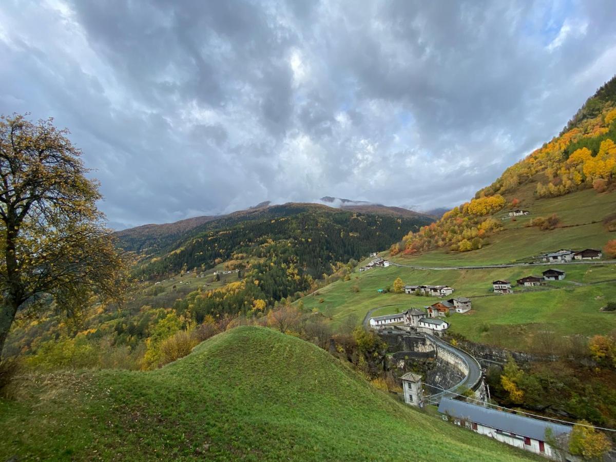 Baita Valtellina. Relax Nel Cuore Delle Alpi Grosio Luaran gambar
